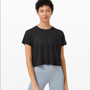 Lululemon Cates Tee Veil